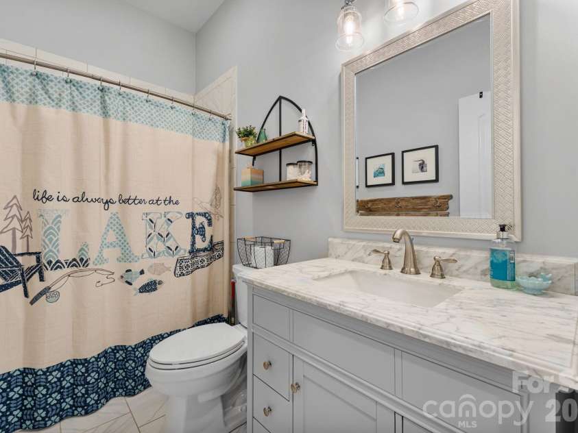9156 Fair Oak Drive, Sherrills Ford, NC 28673.  MLS# CAR4351146, YatesRealty ID 2779. Basement Full Bath