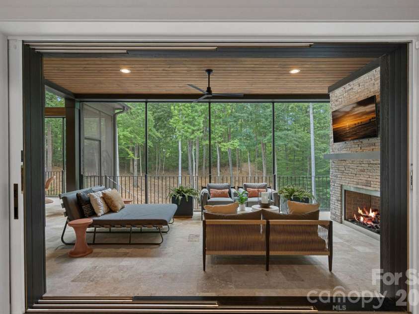 17416 Gillican Overlook Road, Davidson, NC 28036.  MLS# CAR4373444, YatesRealty ID 27790. 