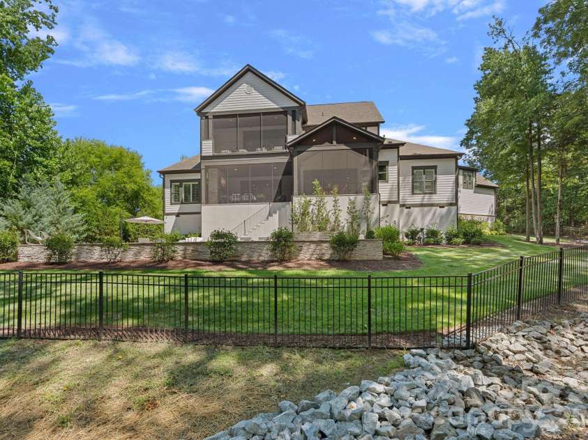 17416 Gillican Overlook Road, Davidson, NC 28036.  MLS# CAR4373444, YatesRealty ID 27790. 