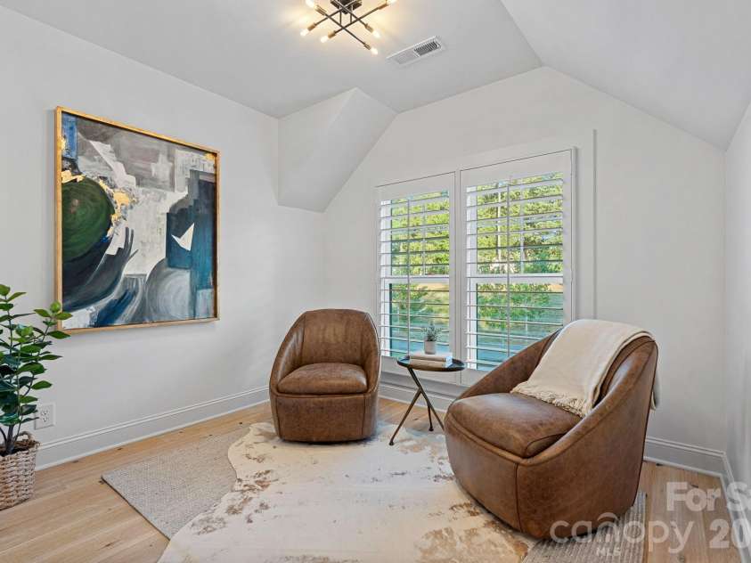 17416 Gillican Overlook Road, Davidson, NC 28036.  MLS# CAR4373444, YatesRealty ID 27790. Reading nook