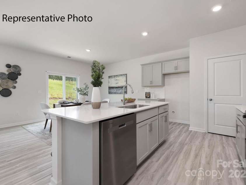 832 Naughton Street, Chester, SC 29706.  MLS# CAR4285030, YatesRealty ID 27792. 