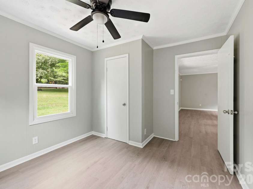 517 & 513 Cox Road, Salisbury, NC 28146.  MLS# CAR4389562, YatesRealty ID 27793. 