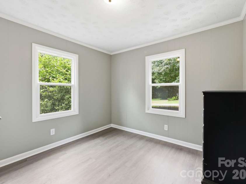 517 & 513 Cox Road, Salisbury, NC 28146.  MLS# CAR4389562, YatesRealty ID 27793. 