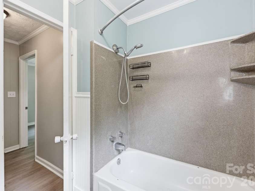 517 & 513 Cox Road, Salisbury, NC 28146.  MLS# CAR4389562, YatesRealty ID 27793. 