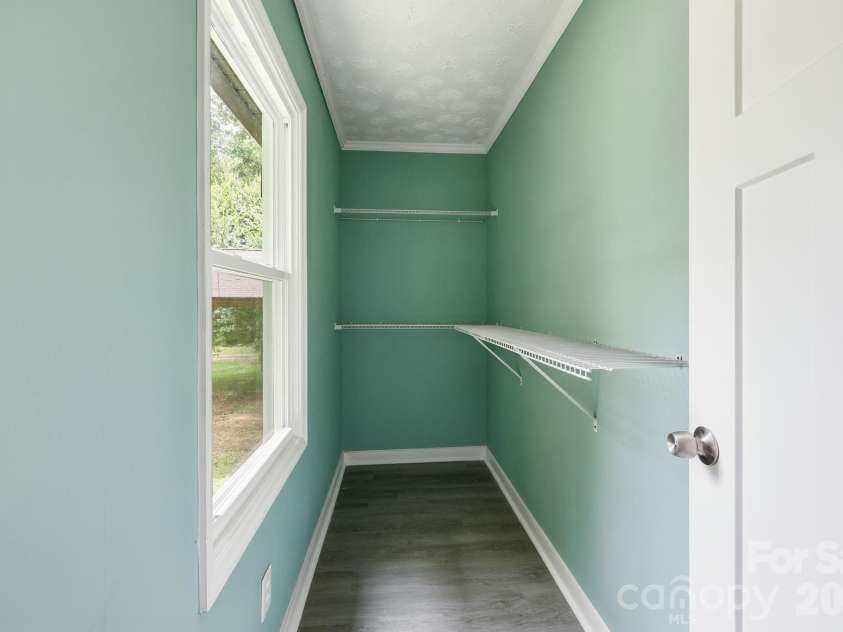 517 & 513 Cox Road, Salisbury, NC 28146.  MLS# CAR4389562, YatesRealty ID 27793. 