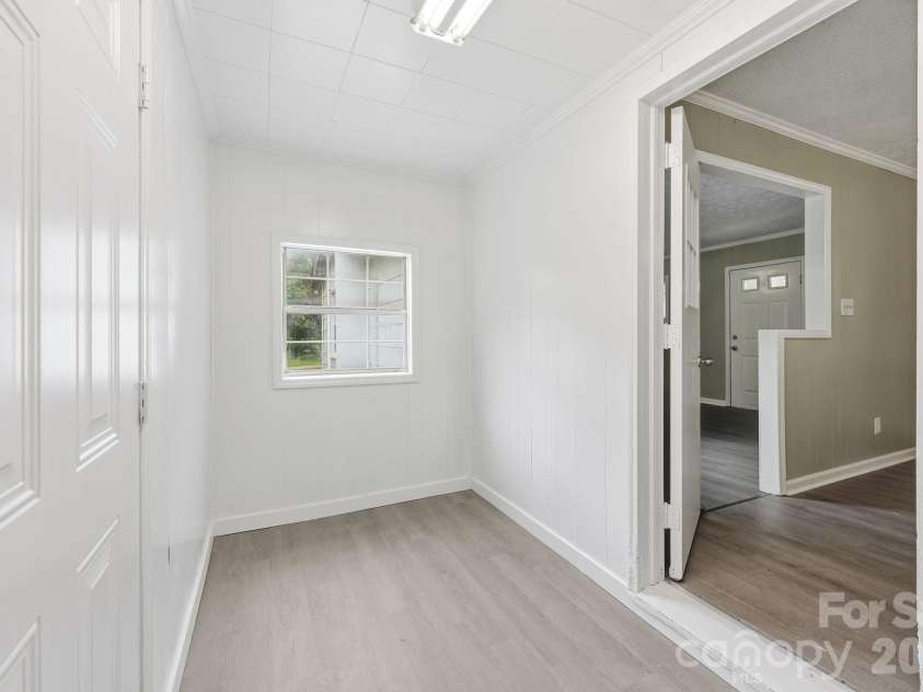 517 & 513 Cox Road, Salisbury, NC 28146.  MLS# CAR4389562, YatesRealty ID 27793. 