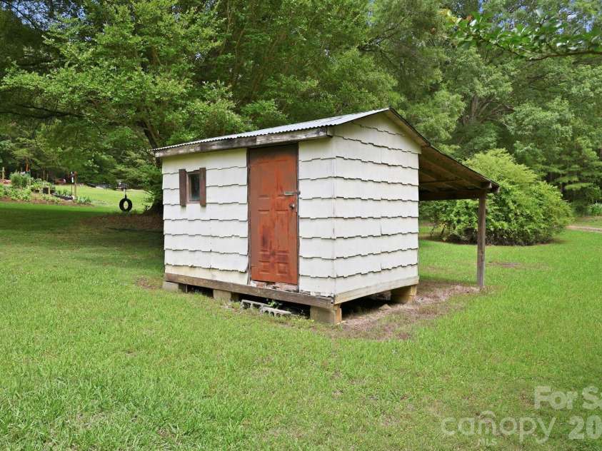 517 & 513 Cox Road, Salisbury, NC 28146.  MLS# CAR4389562, YatesRealty ID 27793. 