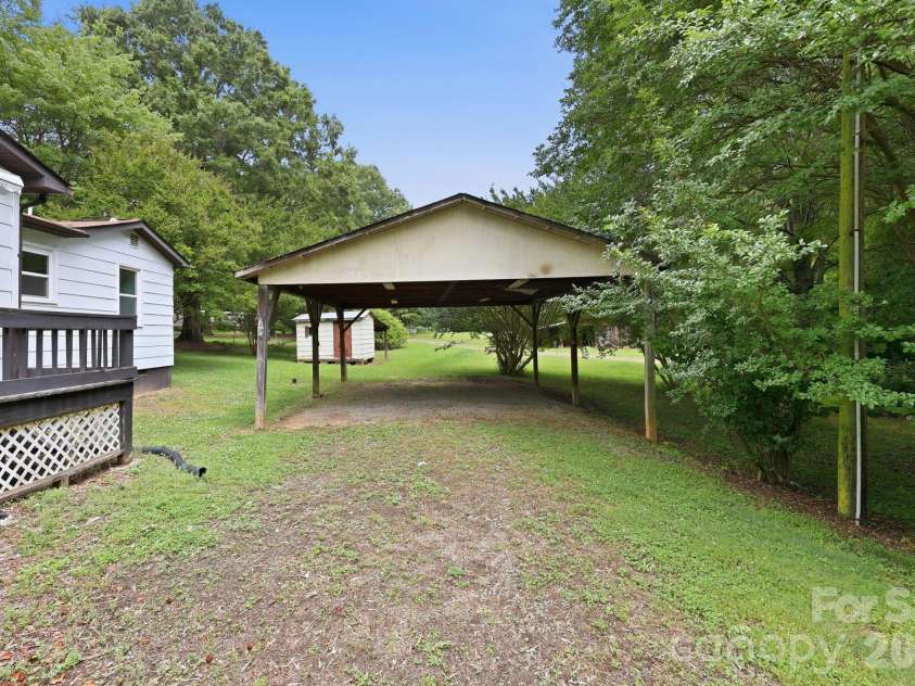 517 & 513 Cox Road, Salisbury, NC 28146.  MLS# CAR4389562, YatesRealty ID 27793. 