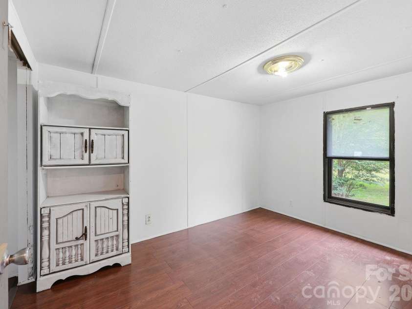 517 & 513 Cox Road, Salisbury, NC 28146.  MLS# CAR4389562, YatesRealty ID 27793. 