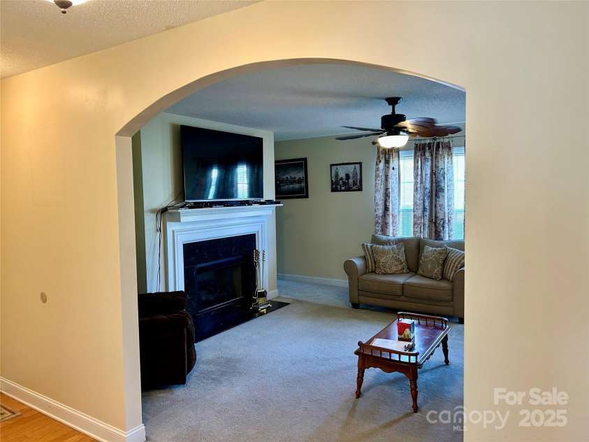 215 Autumn Chapel Drive, Salisbury, NC 28147.  MLS# CAR4285047, YatesRealty ID 27794. 