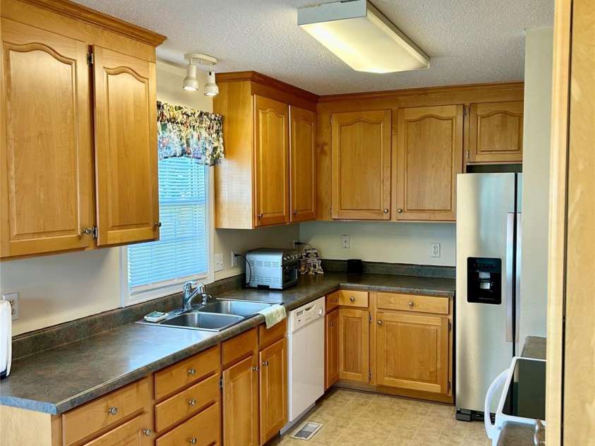 215 Autumn Chapel Drive, Salisbury, NC 28147.  MLS# CAR4285047, YatesRealty ID 27794. 