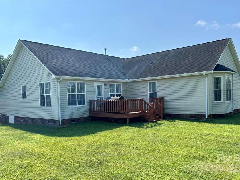 215 Autumn Chapel Drive, Salisbury, NC 28147.  MLS# CAR4285047, YatesRealty ID 27794. 