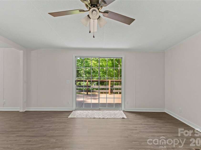5021 Raintree Lane, Maiden, NC 28650.  MLS# CAR4387189, YatesRealty ID 27795. 