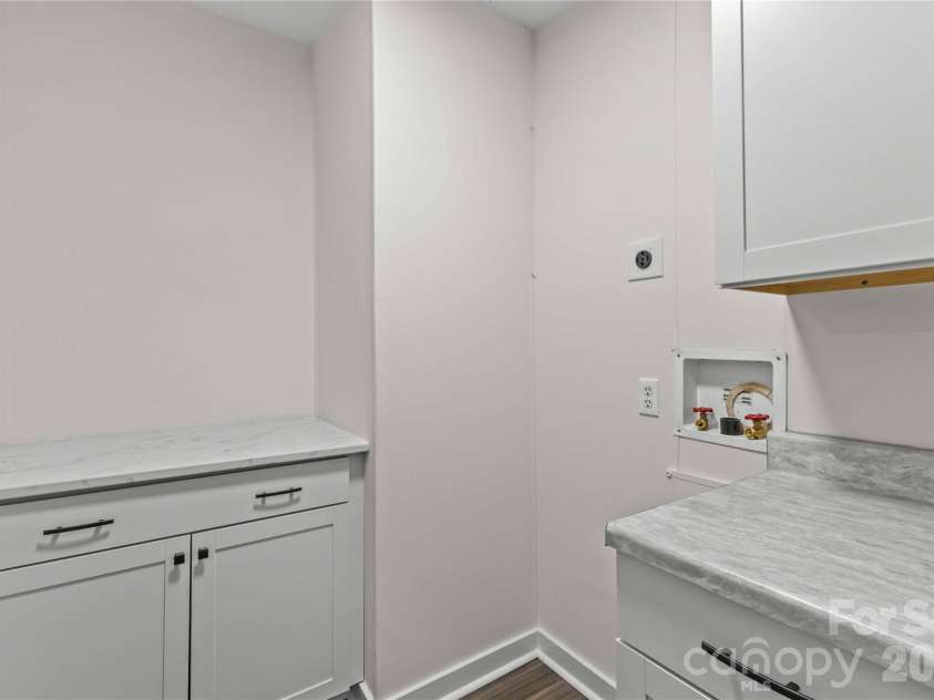 5021 Raintree Lane, Maiden, NC 28650.  MLS# CAR4387189, YatesRealty ID 27795. Laundry room