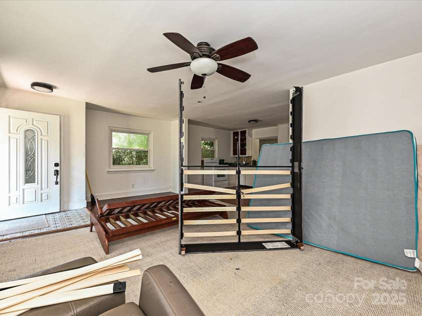 2733 Palm Avenue, Charlotte, NC 28205.  MLS# CAR4284729, YatesRealty ID 27797. 