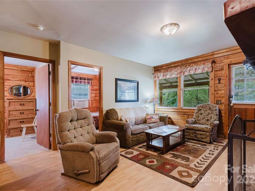 41 Dam Road, Bryson City, NC 28713.  MLS# CAR4284112, YatesRealty ID 27798. 