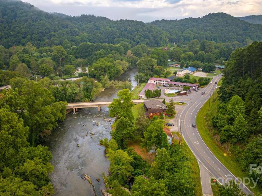 41 Dam Road, Bryson City, NC 28713.  MLS# CAR4284112, YatesRealty ID 27798. 