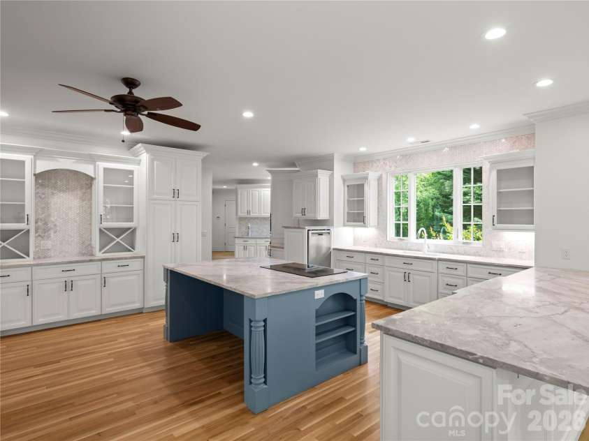 672 Walnut Valley Parkway, Arden, NC 28704.  MLS# CAR4373845, YatesRealty ID 27798. 