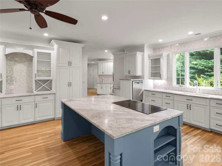 672 Walnut Valley Parkway, Arden, NC 28704.  MLS# CAR4373845, YatesRealty ID 27798. 