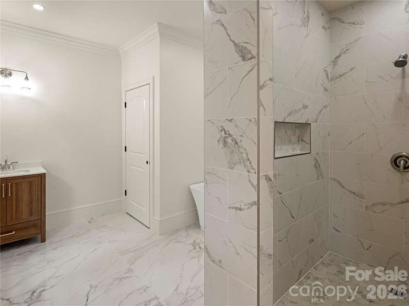 672 Walnut Valley Parkway, Arden, NC 28704.  MLS# CAR4373845, YatesRealty ID 27798. 