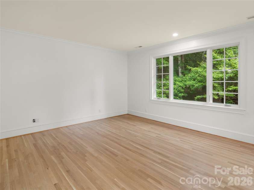 672 Walnut Valley Parkway, Arden, NC 28704.  MLS# CAR4373845, YatesRealty ID 27798. 