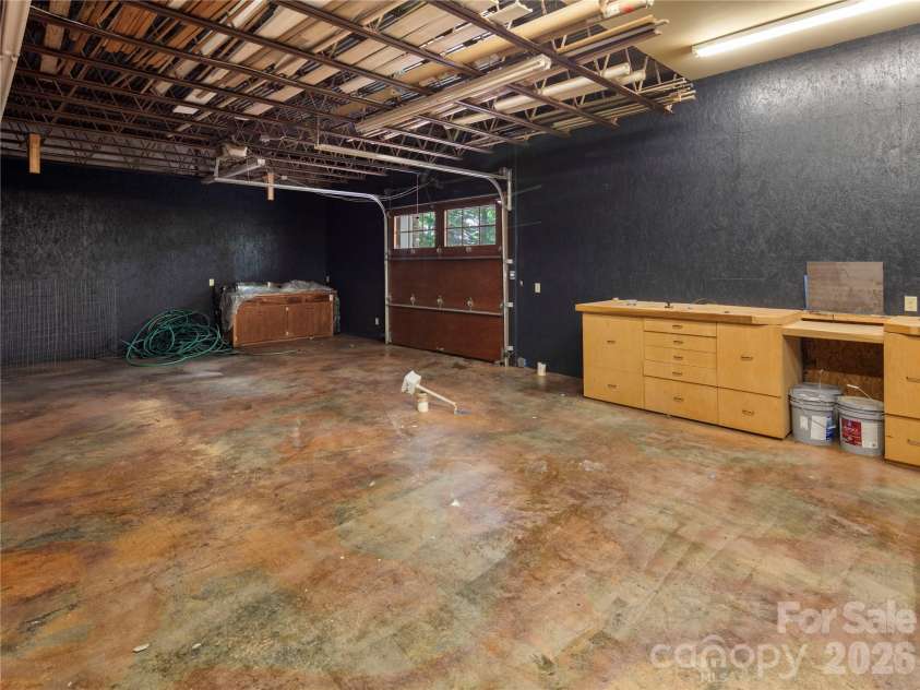 672 Walnut Valley Parkway, Arden, NC 28704.  MLS# CAR4373845, YatesRealty ID 27798. 