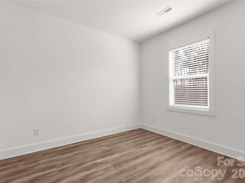 115 Indian Wells Court, Harmony, NC 28634.  MLS# CAR4354338, YatesRealty ID 27799. 
