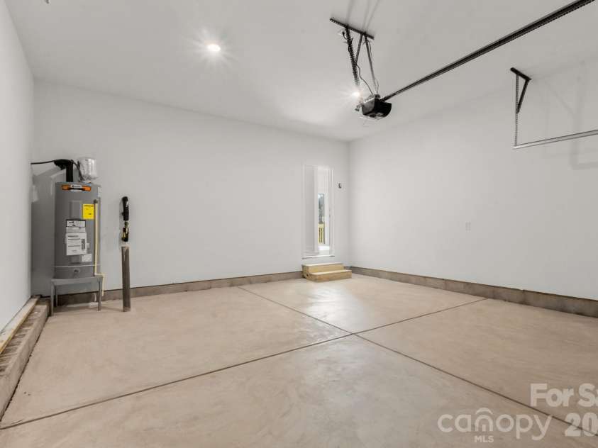 115 Indian Wells Court, Harmony, NC 28634.  MLS# CAR4354338, YatesRealty ID 27799. 