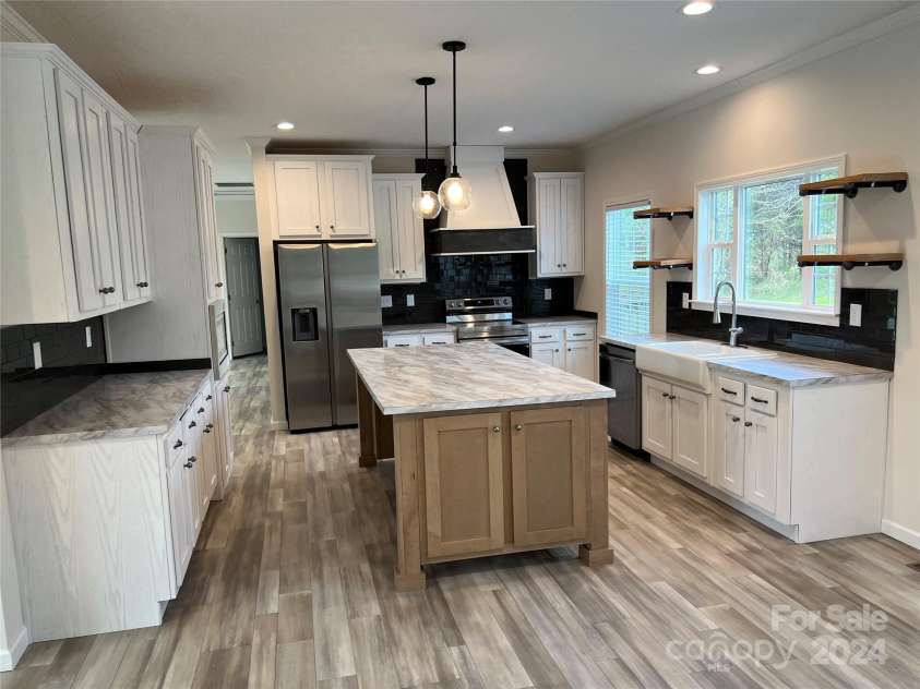 568 Drumstand Road, Stony Point, NC 28678.  MLS# CAR4201819, YatesRealty ID 278. Kitchen