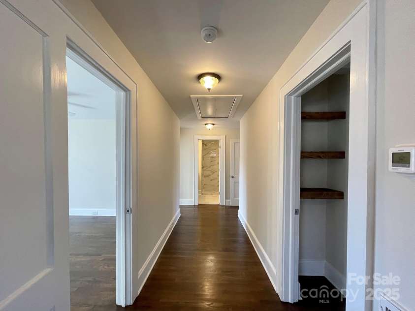 400 27th Street, Kannapolis, NC 28083.  MLS# CAR4215920, YatesRealty ID 2780. Hallway