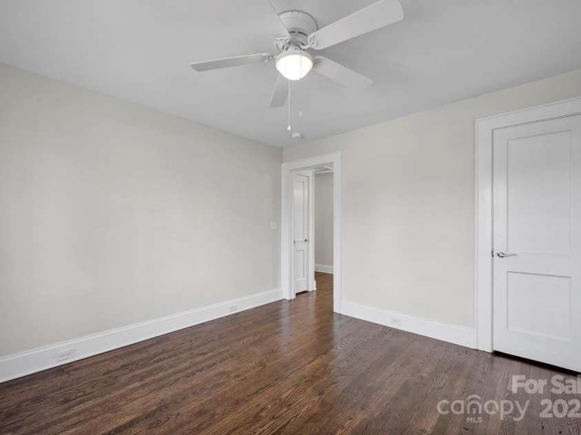 400 27th Street, Kannapolis, NC 28083.  MLS# CAR4215920, YatesRealty ID 2780. Primary Bedroom