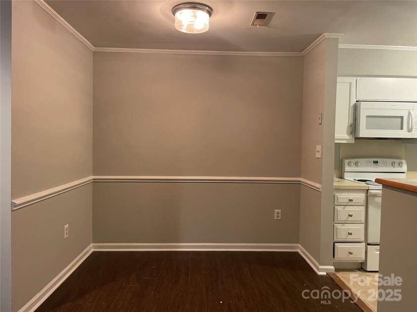 8123 Tremaine Court, Charlotte, NC 28227.  MLS# CAR4314541, YatesRealty ID 2780. 