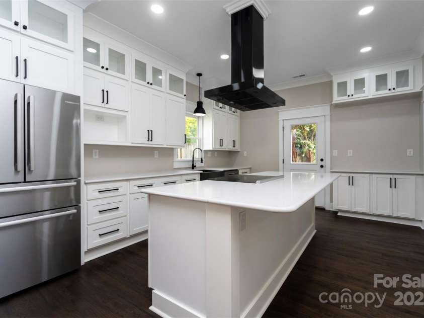 420 Bank Street, Salisbury, NC 28144.  MLS# CAR4283638, YatesRealty ID 27800. 