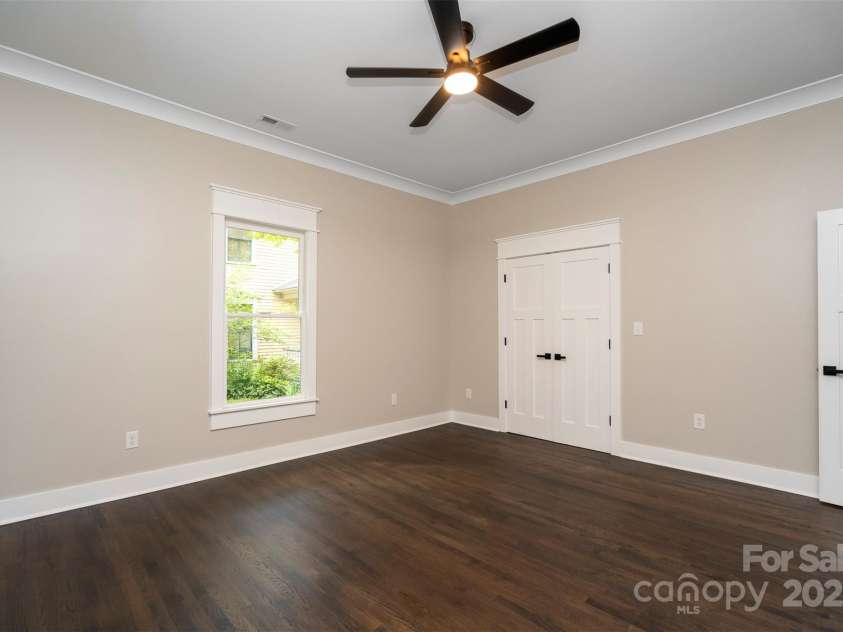 420 Bank Street, Salisbury, NC 28144.  MLS# CAR4283638, YatesRealty ID 27800. 
