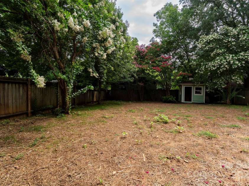 420 Bank Street, Salisbury, NC 28144.  MLS# CAR4283638, YatesRealty ID 27800. 