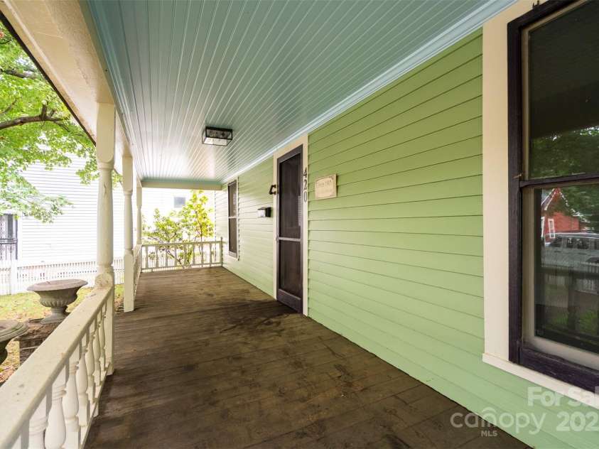 420 Bank Street, Salisbury, NC 28144.  MLS# CAR4283638, YatesRealty ID 27800. 