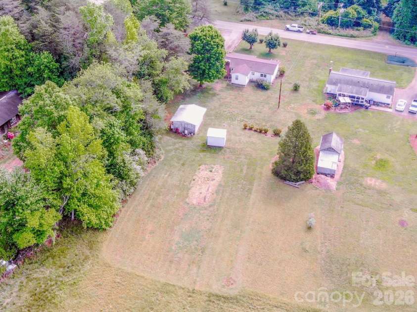 431 Cooper Farm Road, Statesville, NC 28625.  MLS# CAR4374089, YatesRealty ID 27801. 