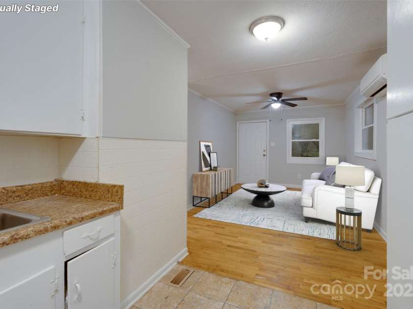 1813 Younger Avenue, Statesville, NC 28677.  MLS# CAR4254869, YatesRealty ID 27802. 