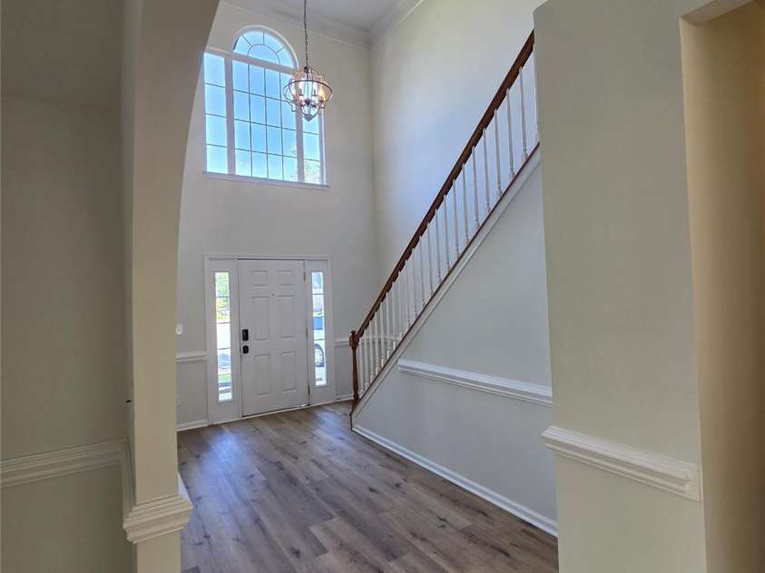 8800 Cavonnier Lane, Charlotte, NC 28216.  MLS# CAR4417973, YatesRealty ID 27802. 