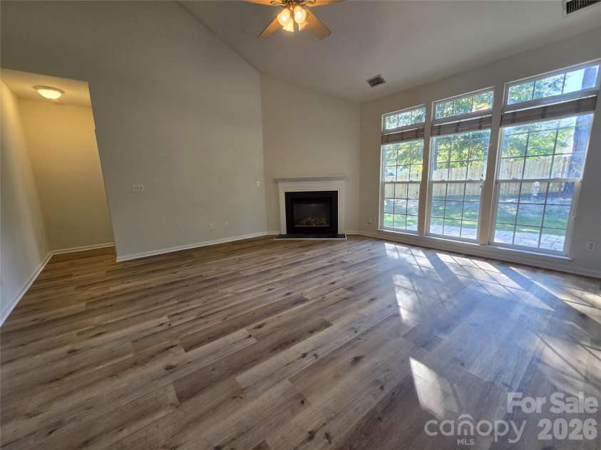 8800 Cavonnier Lane, Charlotte, NC 28216.  MLS# CAR4417973, YatesRealty ID 27802. 