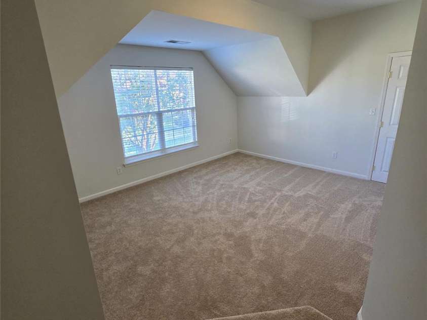 8800 Cavonnier Lane, Charlotte, NC 28216.  MLS# CAR4417973, YatesRealty ID 27802. 