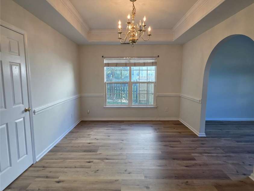 8800 Cavonnier Lane, Charlotte, NC 28216.  MLS# CAR4417973, YatesRealty ID 27802. 