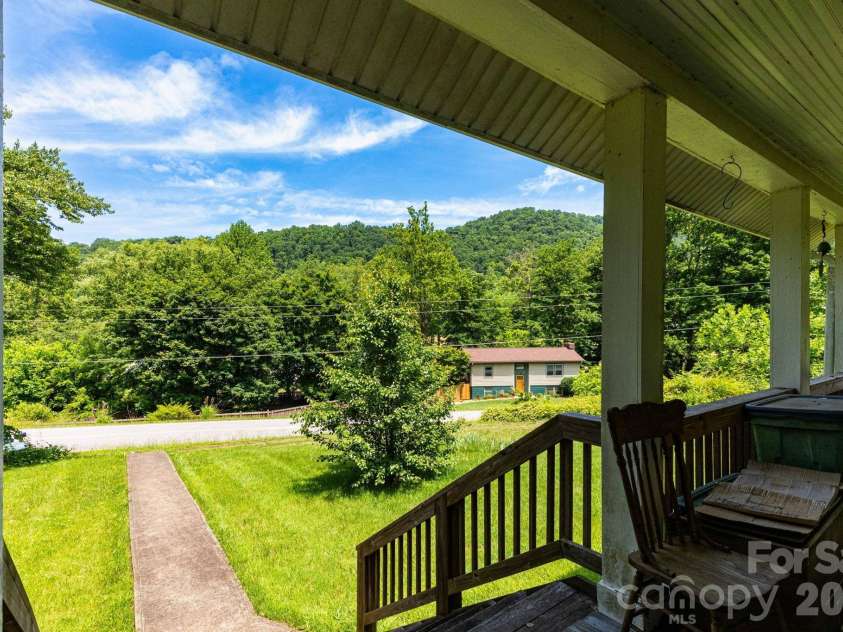 329 Fork Road, Barnardsville, NC 28709.  MLS# CAR4377816, YatesRealty ID 27803. 