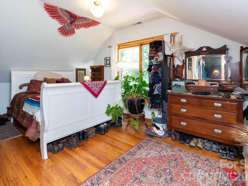 329 Fork Road, Barnardsville, NC 28709.  MLS# CAR4377816, YatesRealty ID 27803. 
