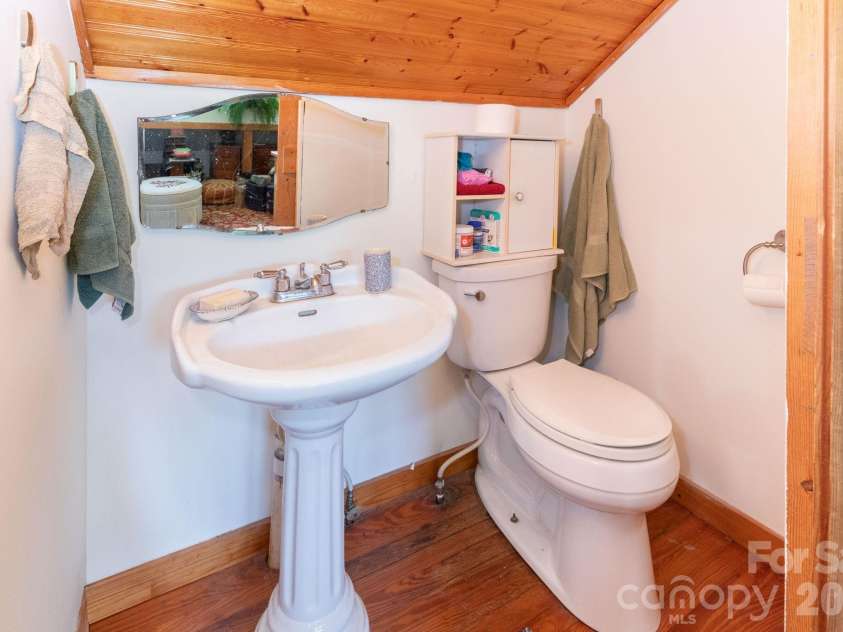 329 Fork Road, Barnardsville, NC 28709.  MLS# CAR4377816, YatesRealty ID 27803. 