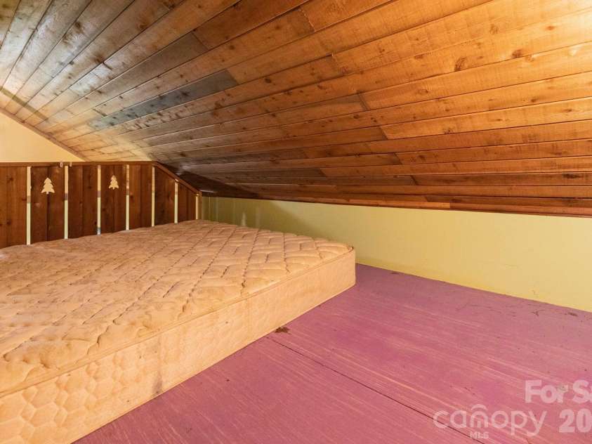 329 Fork Road, Barnardsville, NC 28709.  MLS# CAR4377816, YatesRealty ID 27803. 