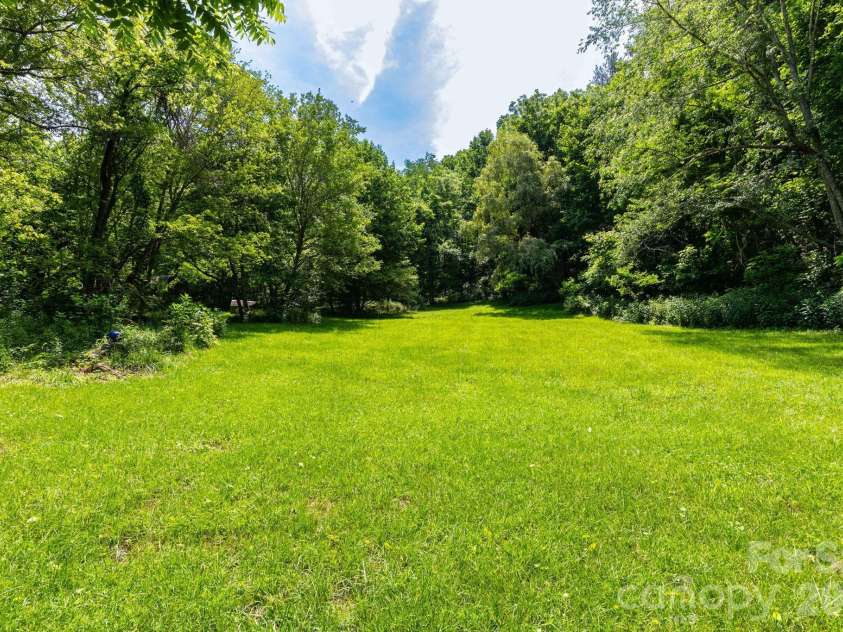 329 Fork Road, Barnardsville, NC 28709.  MLS# CAR4377816, YatesRealty ID 27803. 