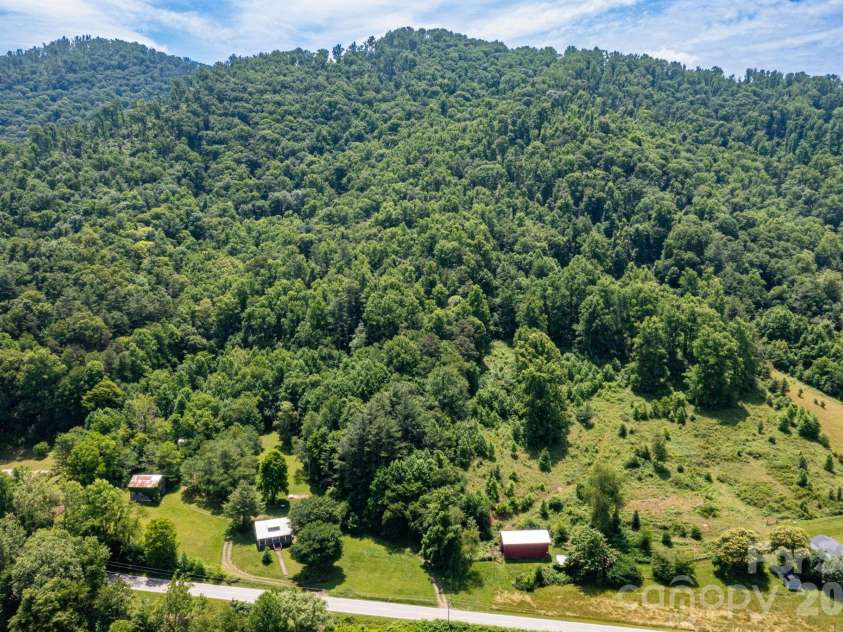 329 Fork Road, Barnardsville, NC 28709.  MLS# CAR4377816, YatesRealty ID 27803. 