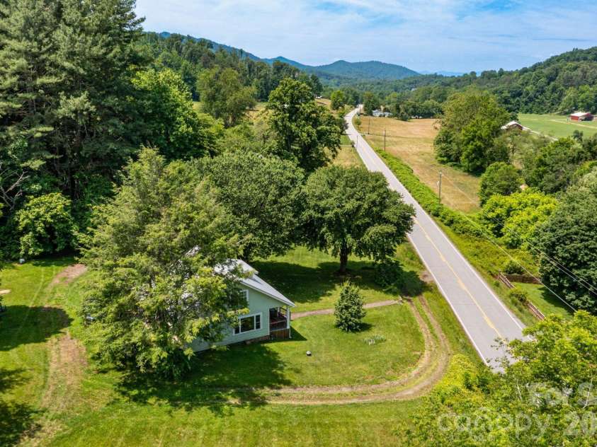 329 Fork Road, Barnardsville, NC 28709.  MLS# CAR4377816, YatesRealty ID 27803. 