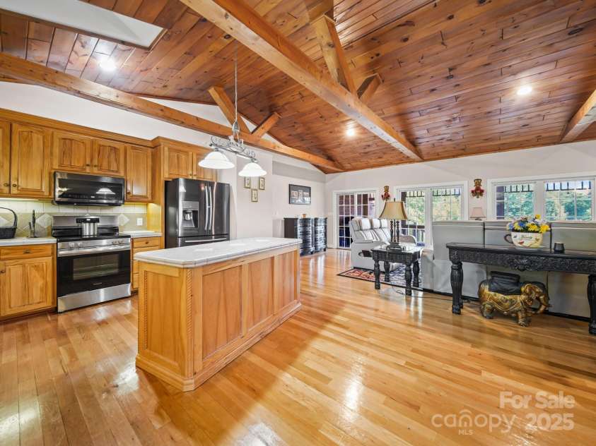 182 Meek Road, Gastonia, NC 28056.  MLS# CAR4284917, YatesRealty ID 27804. 